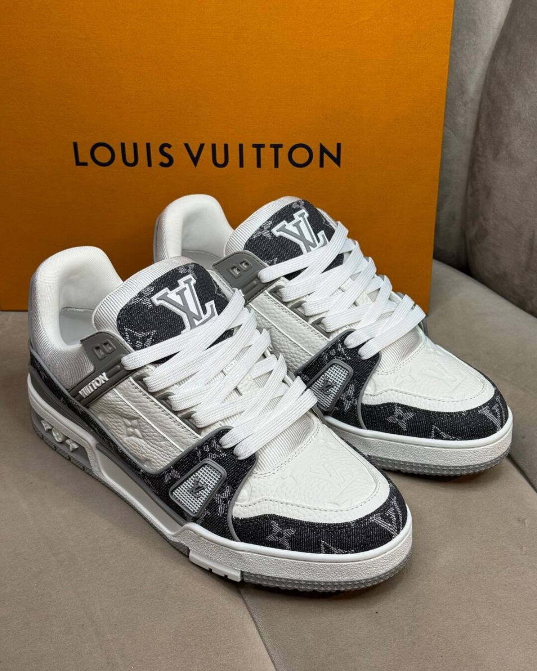 Кроссовки Louis Vuitton Trainer