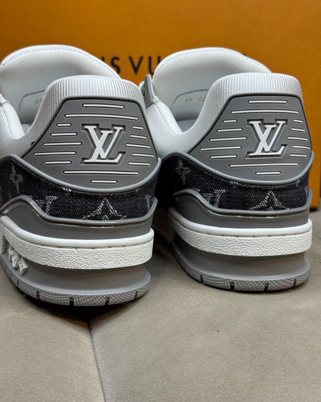 Кроссовки Louis Vuitton Trainer