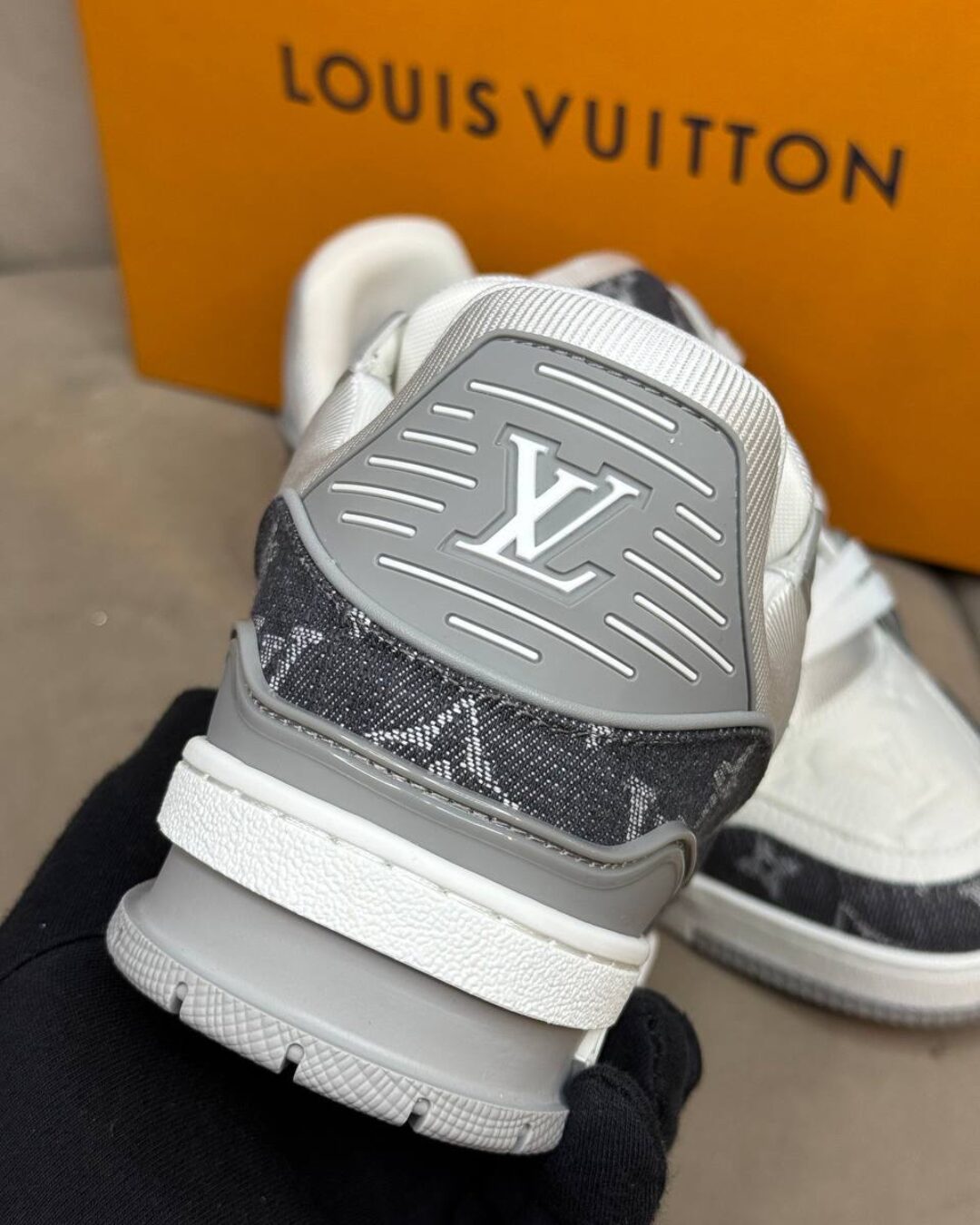 Кроссовки Louis Vuitton Trainer
