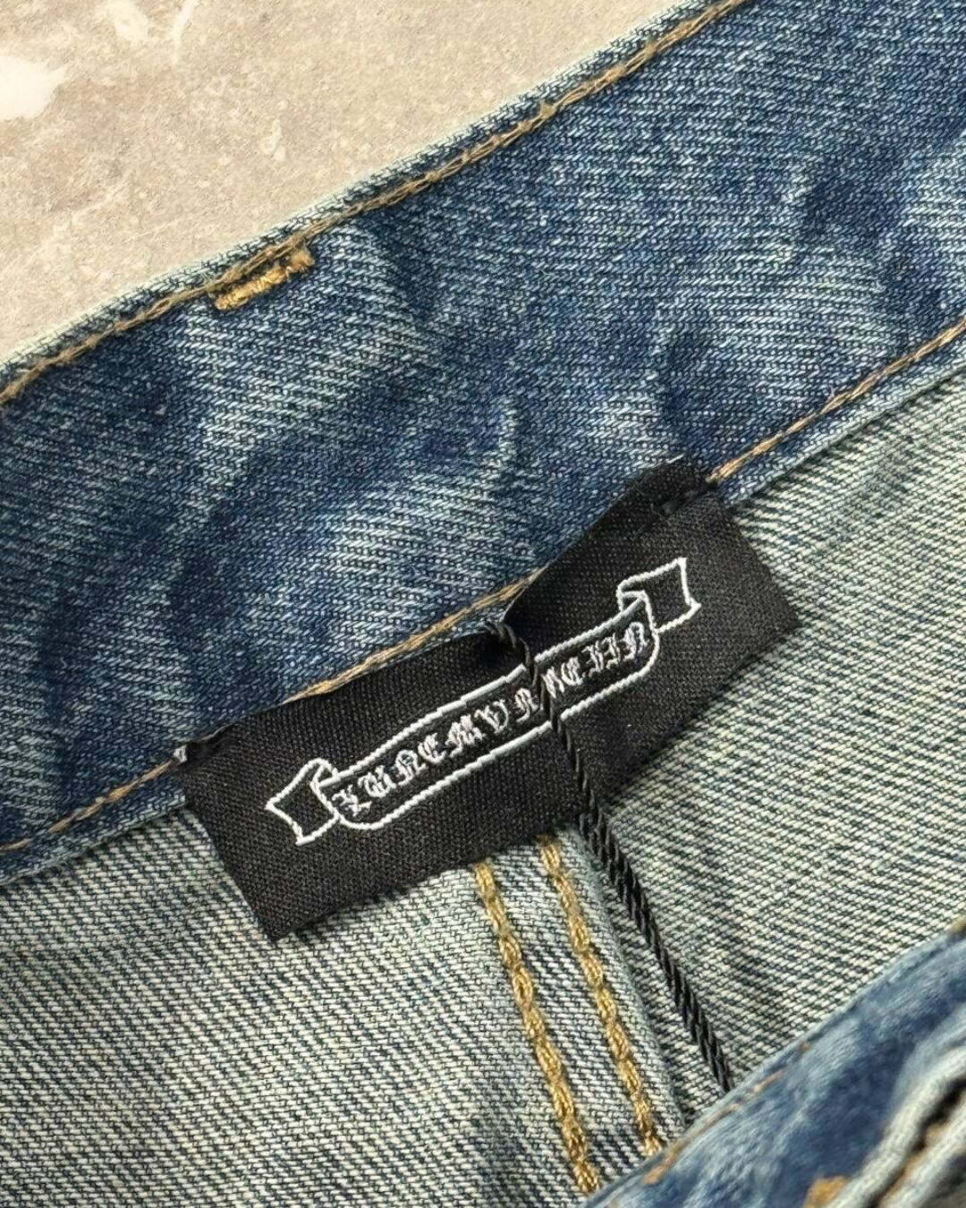 Джинсы Chrome Hearts