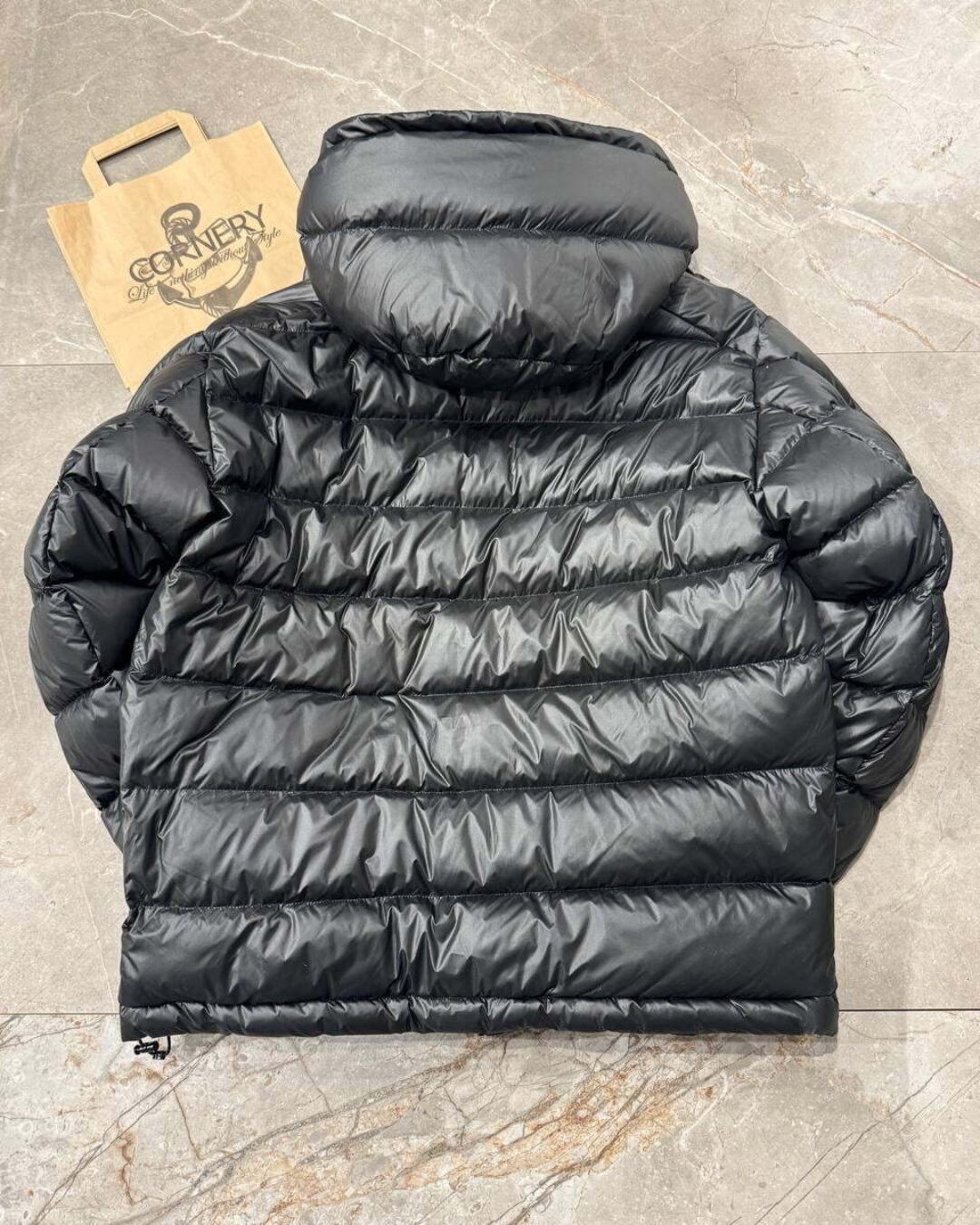 Пуховик Moncler x DC