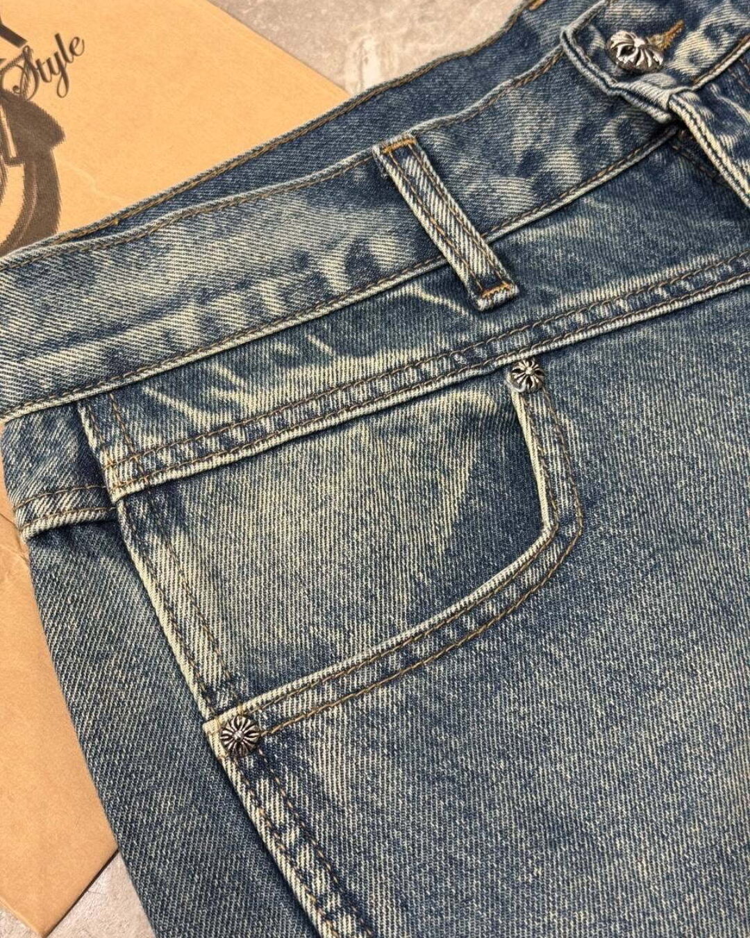 Джинсы Chrome Hearts