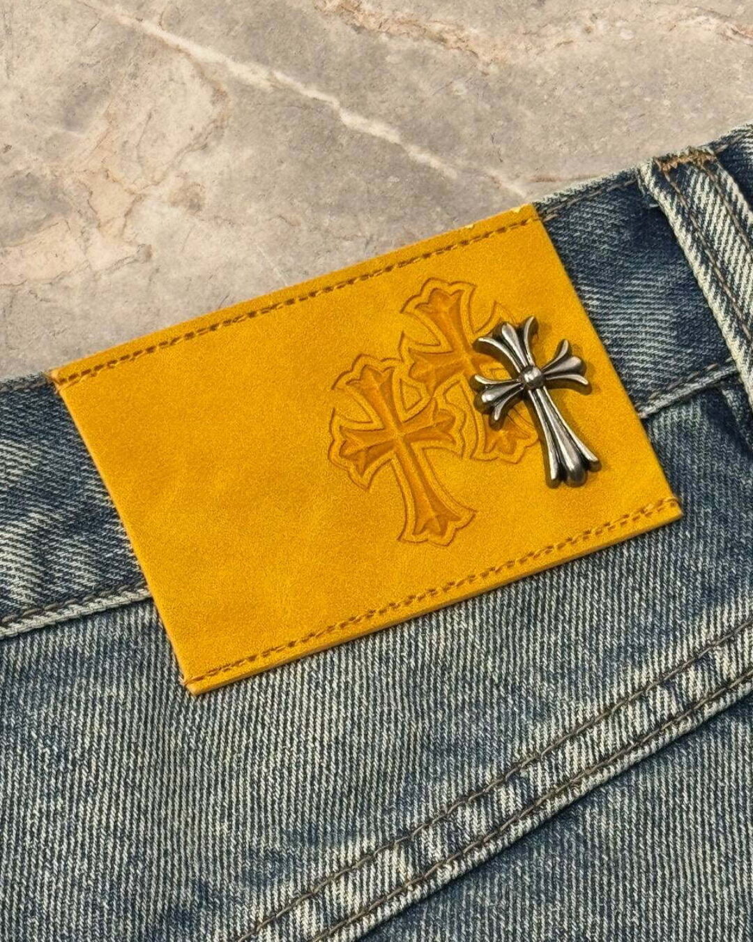 Джинсы Chrome Hearts