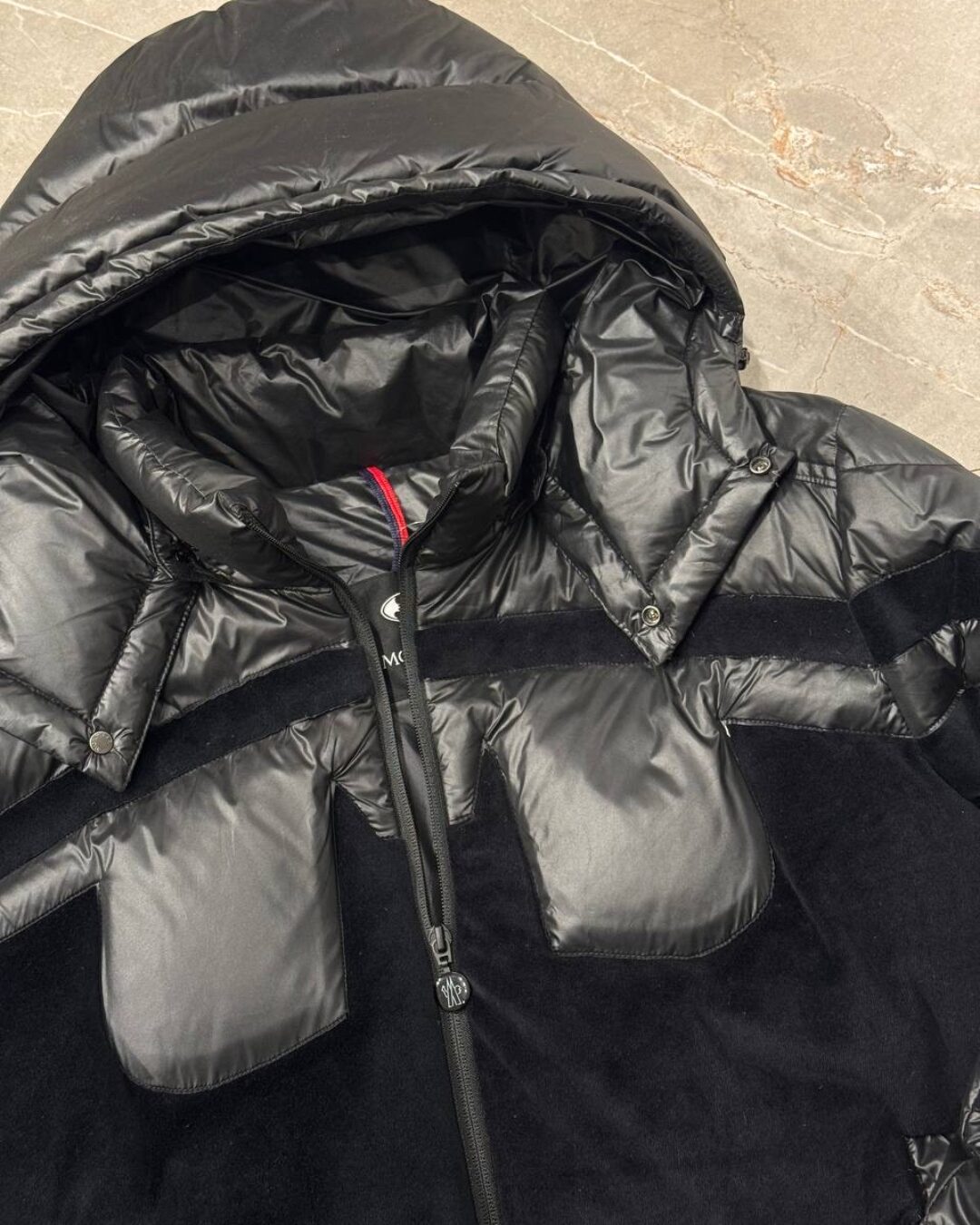 Пуховик Moncler x DC