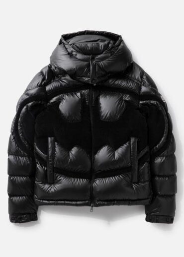 Пуховик Moncler x DC