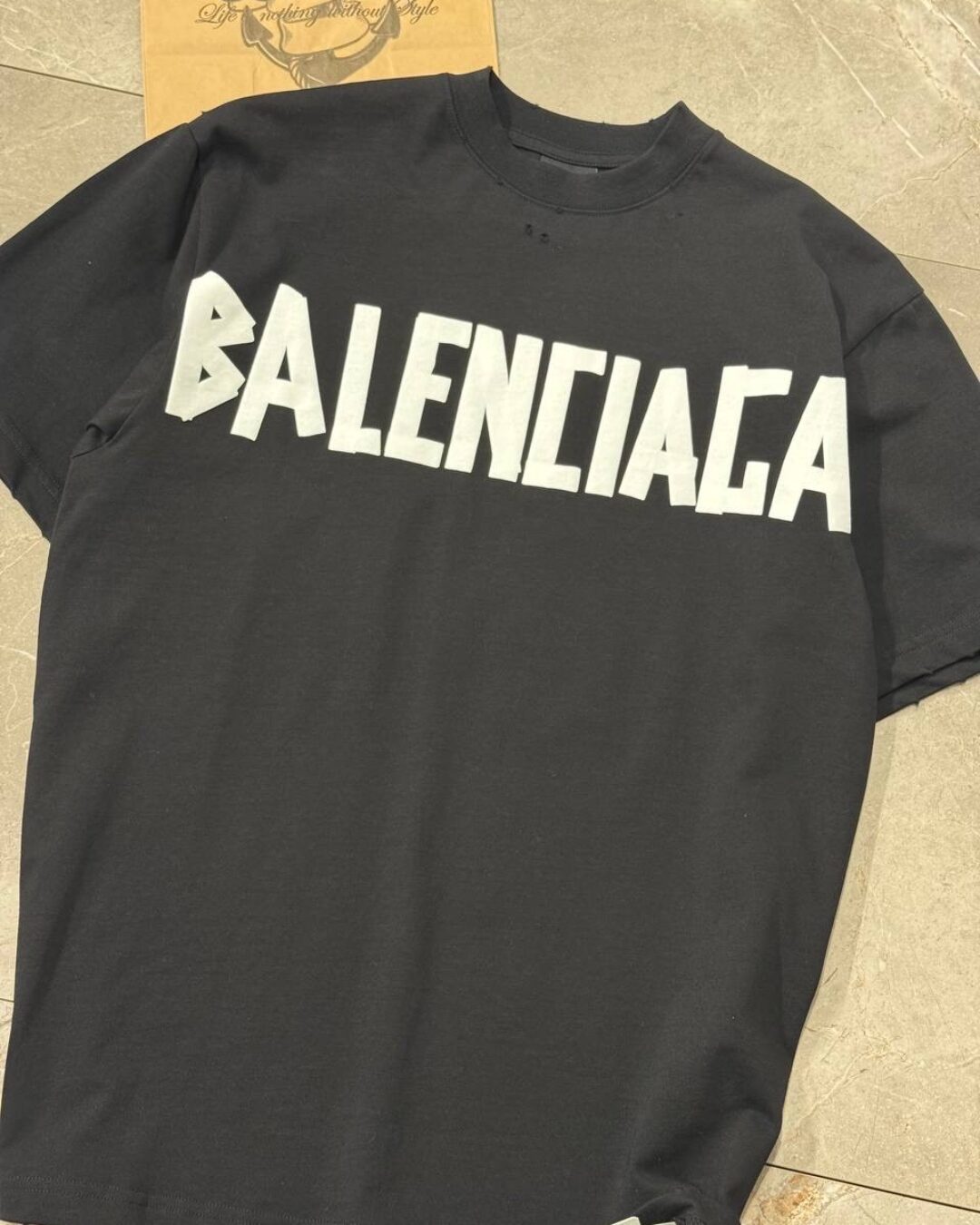 Футболка Balenciaga
