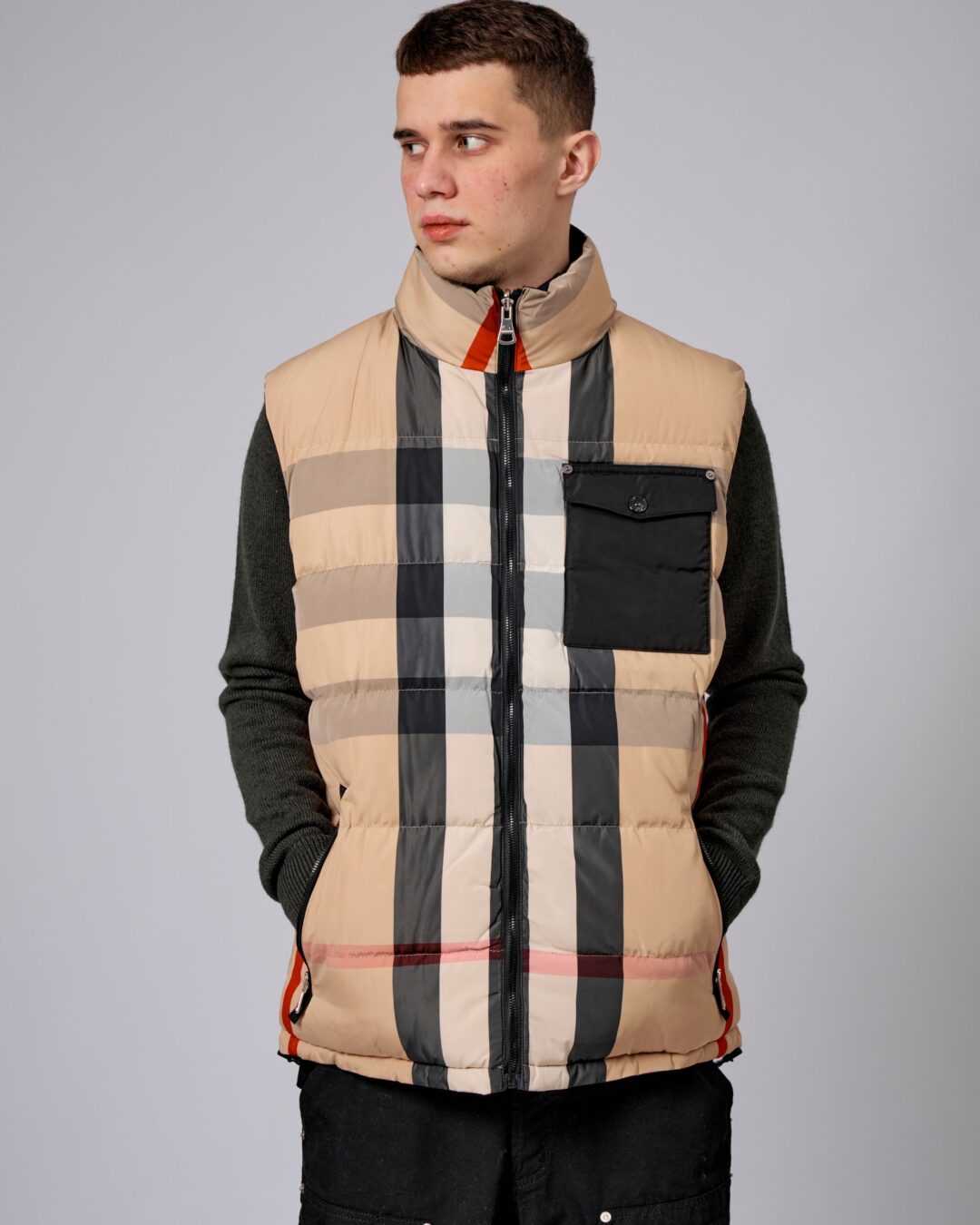 Жилет Burberry