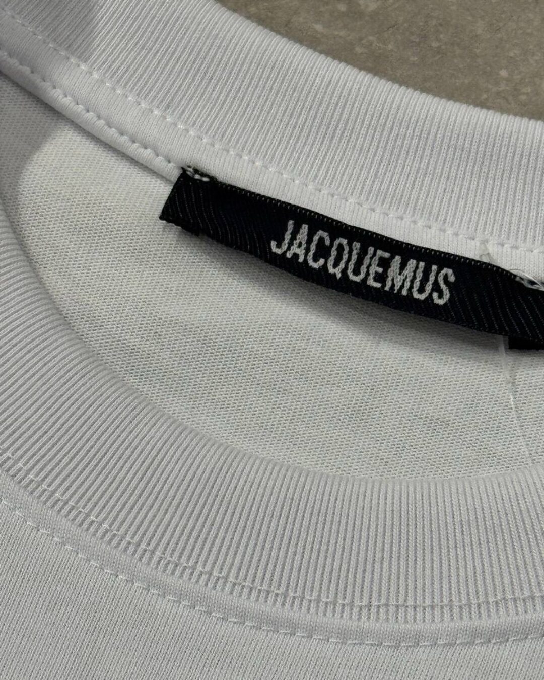 Футболка Jacquemus