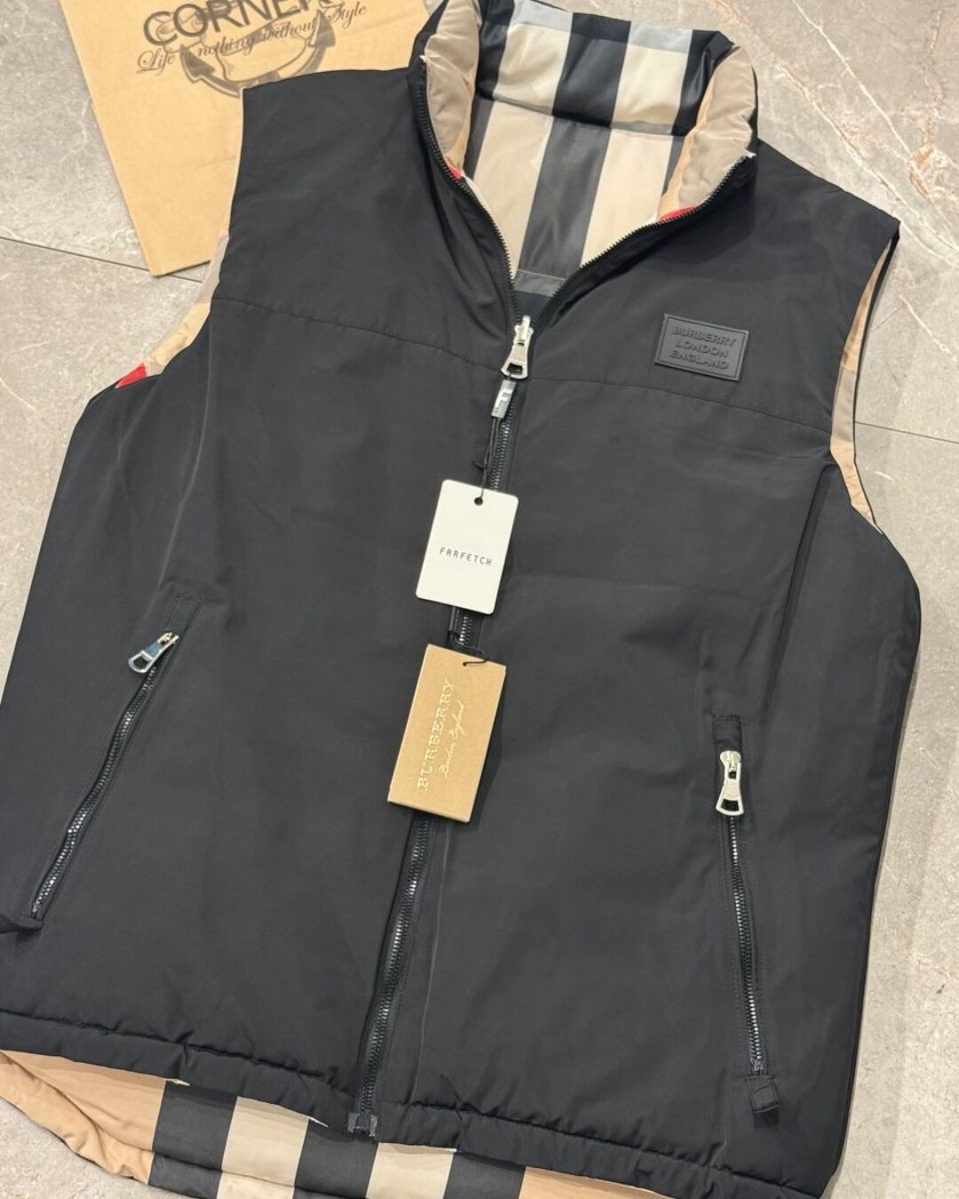 Жилет Burberry
