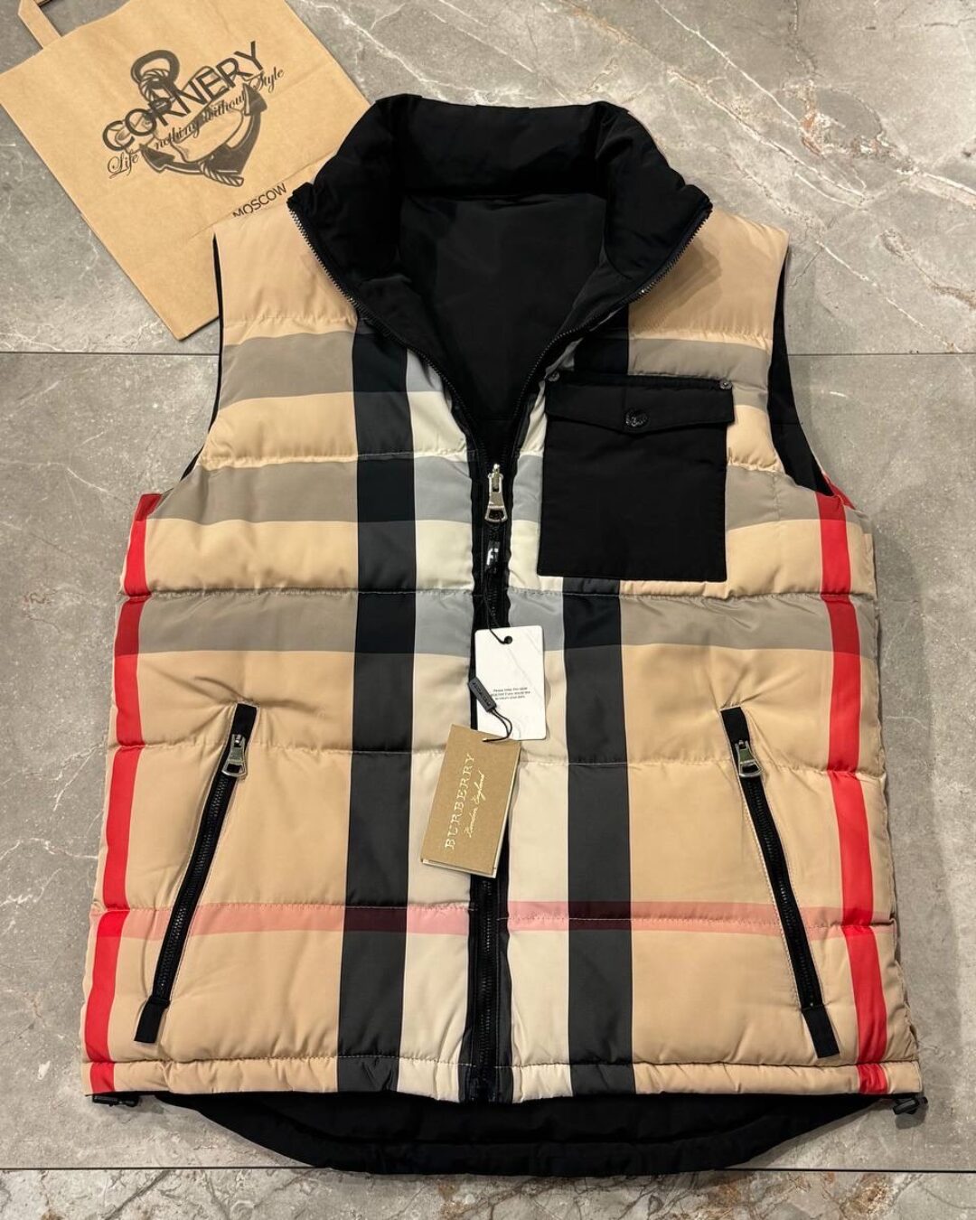 Жилет Burberry