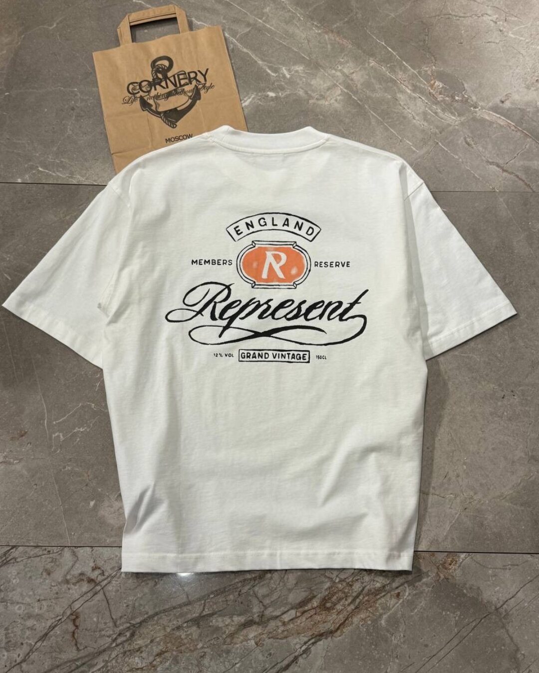 Футболка Represent