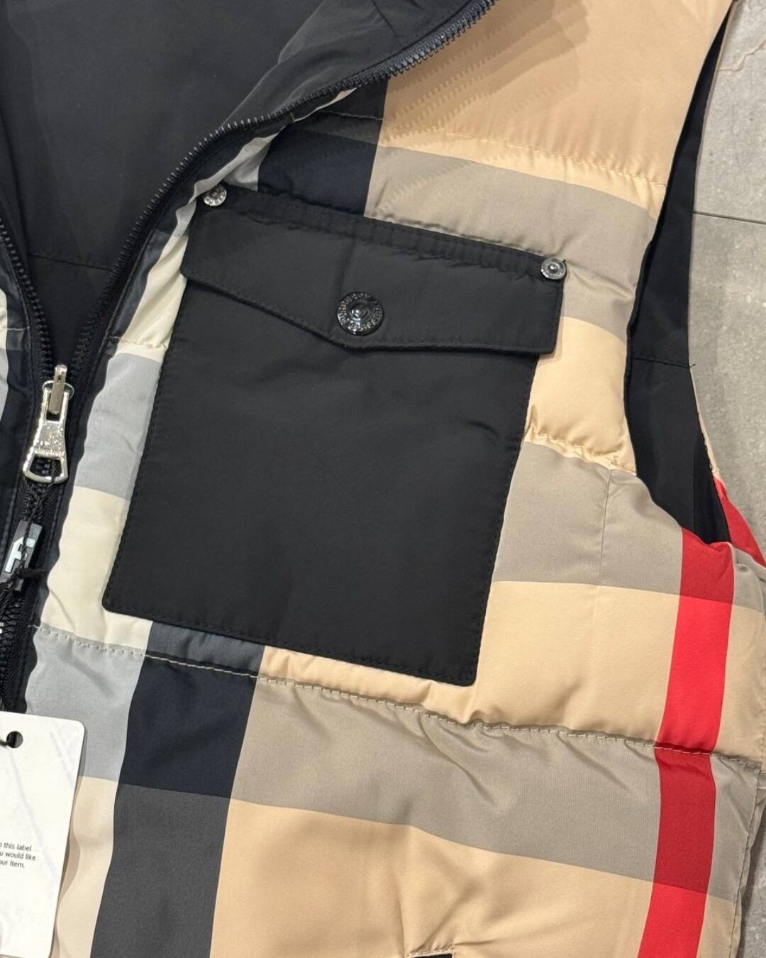 Жилет Burberry