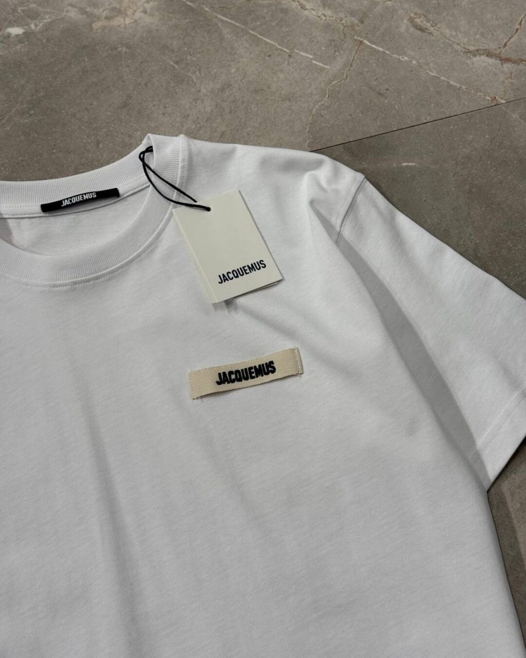 Футболка Jacquemus