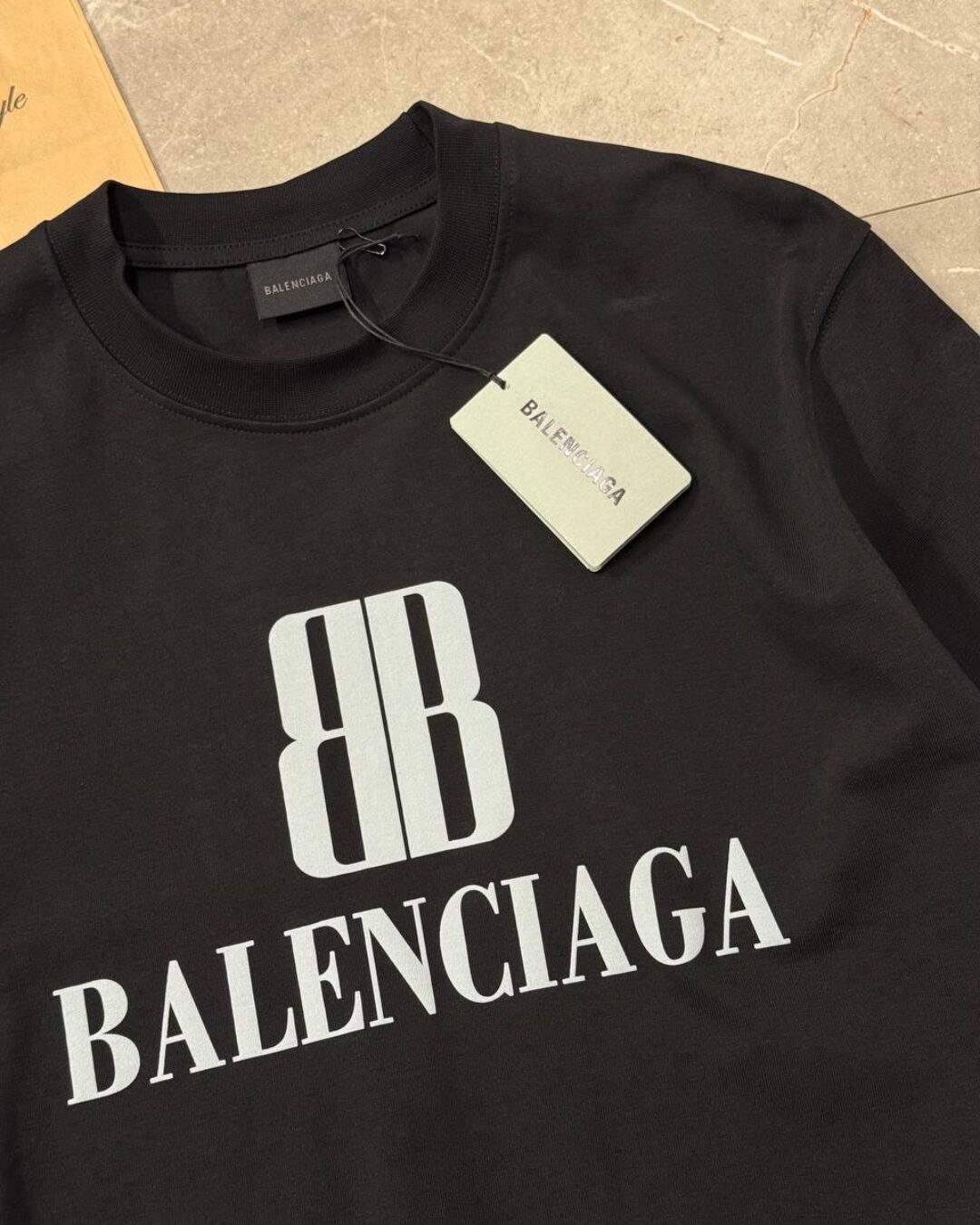 Футболка Balenciaga — фото 4
