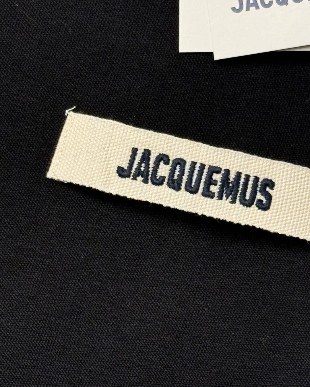 Футболка Jacquemus