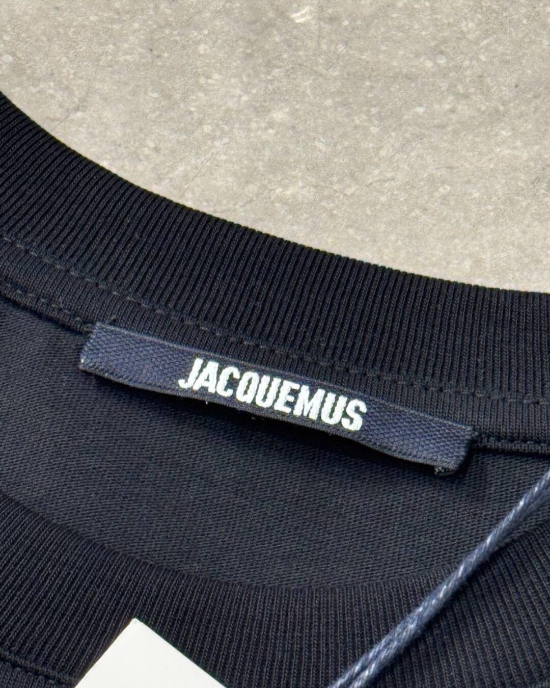 Футболка Jacquemus