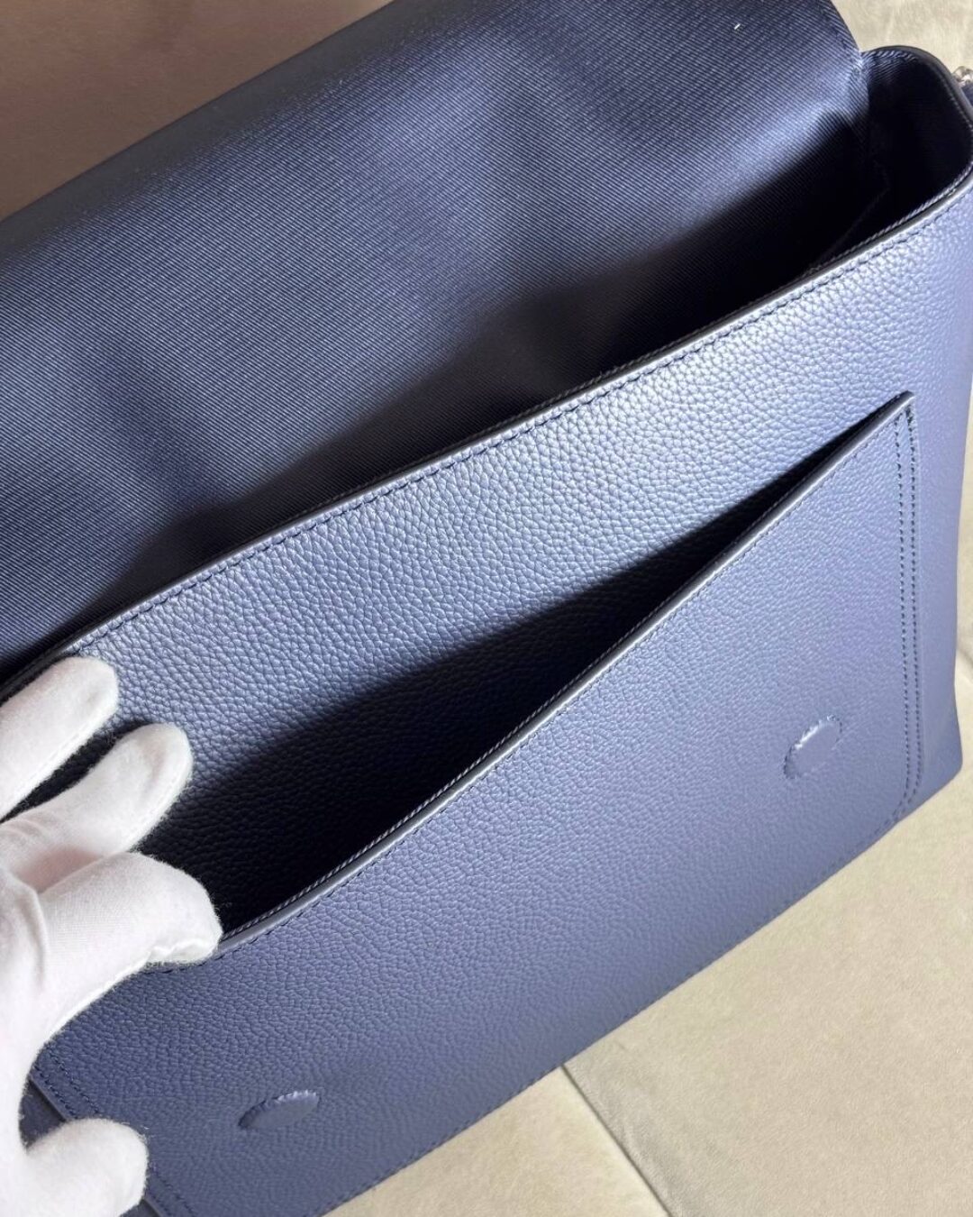 Сумка Louis Vuitton Aerogram