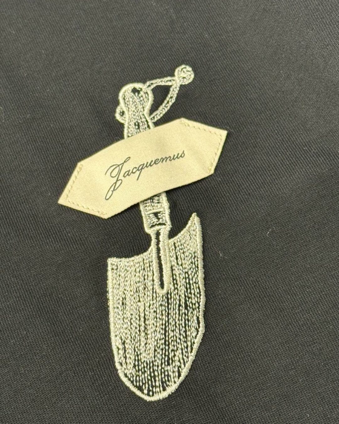 Футболка Jacquemus