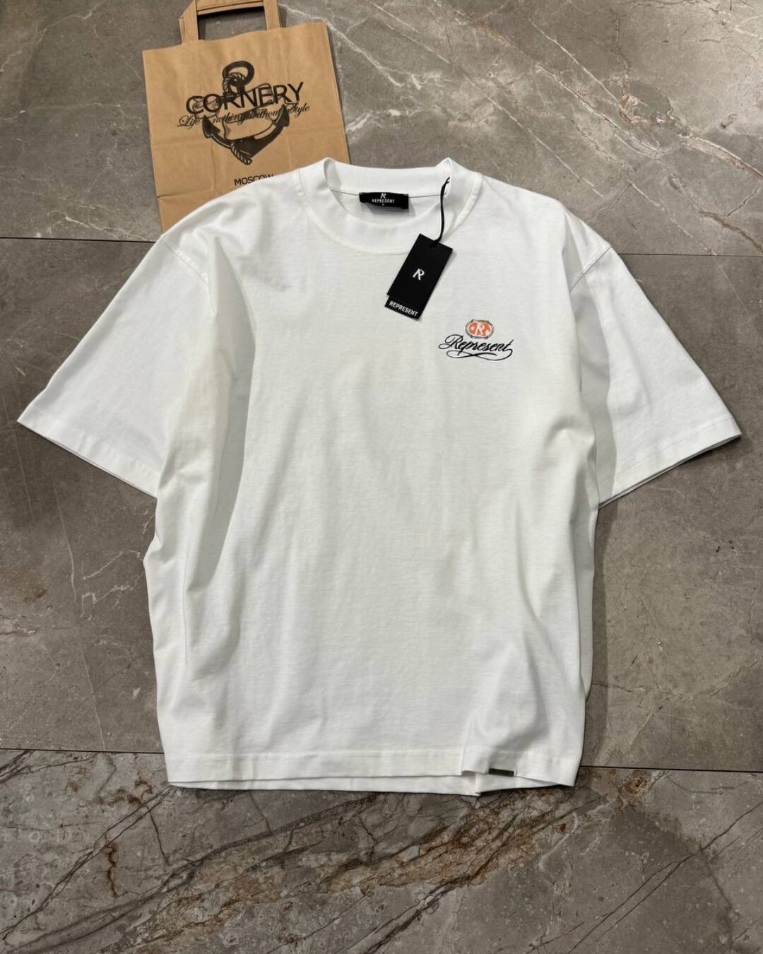 Футболка Represent
