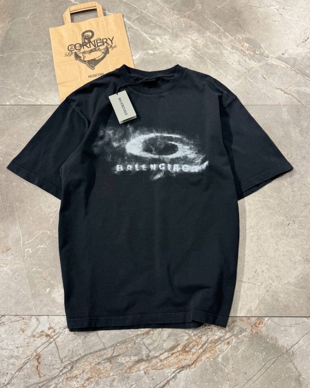 Футболка Balenciaga