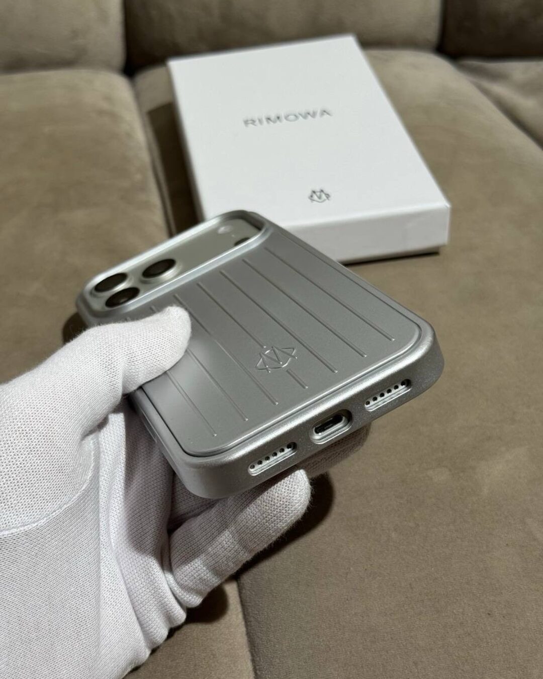 Чехол Rimowa (IPhone 17 Pro Max) — фото 3