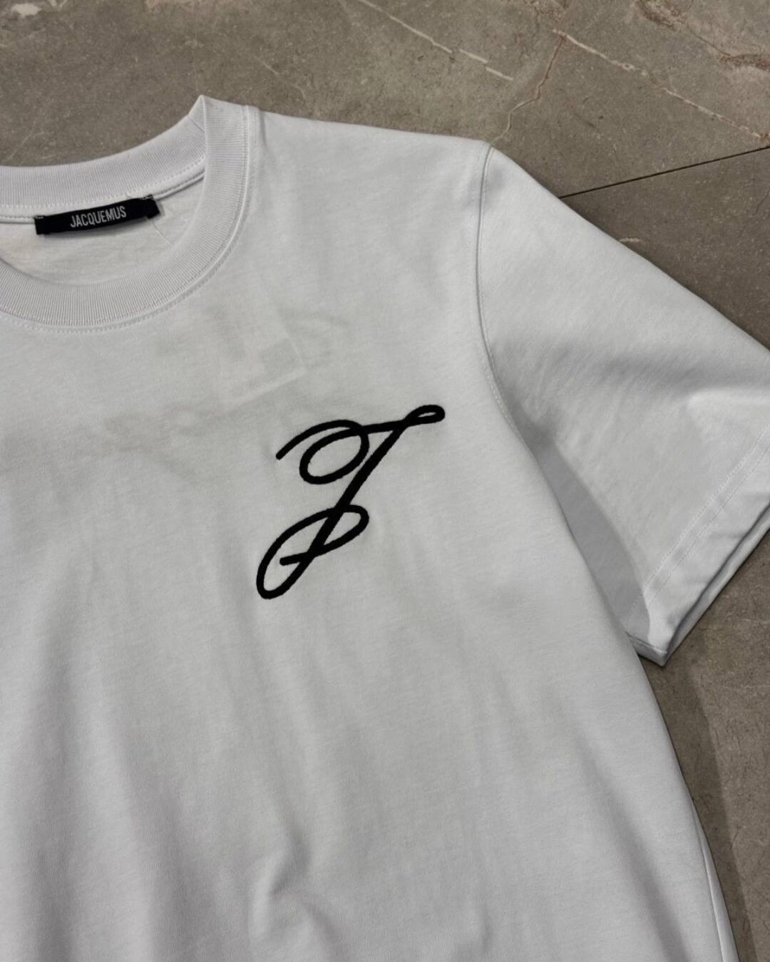 Футболка Jacquemus