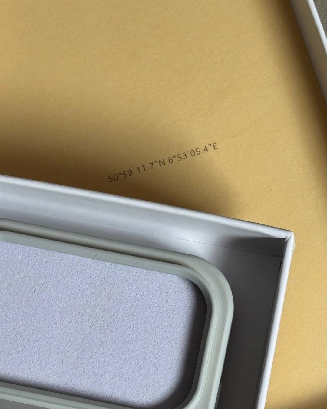 Чехол Rimowa (IPhone 17 Pro Max)