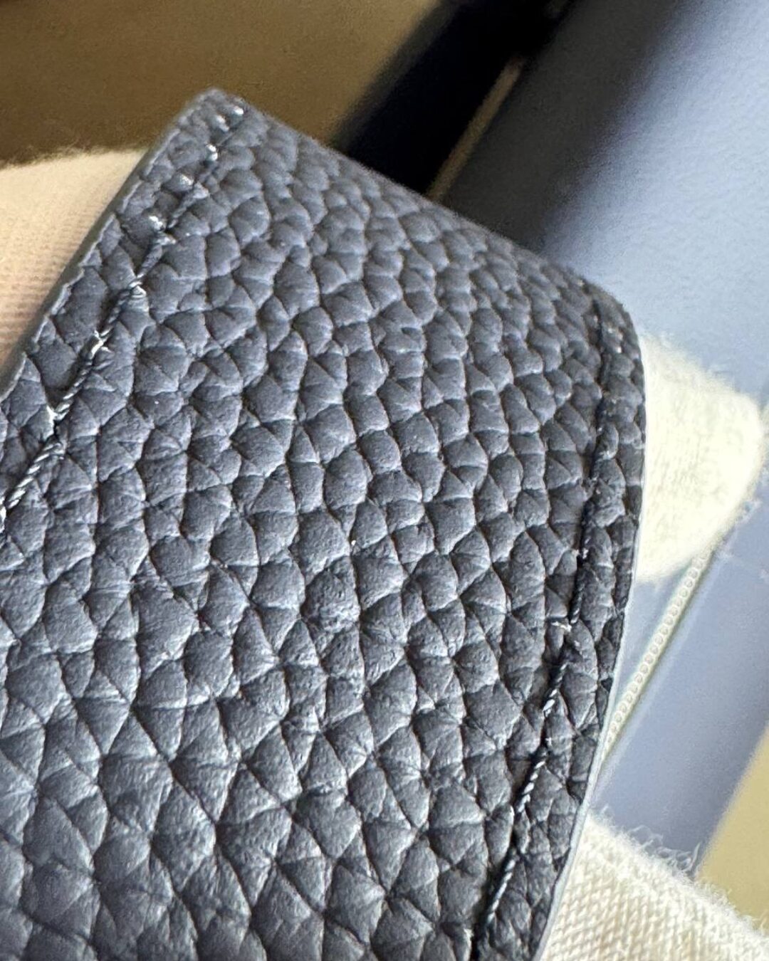 Сумка Louis Vuitton Aerogram