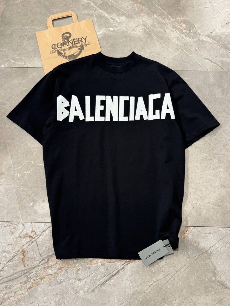 Футболка Balenciaga