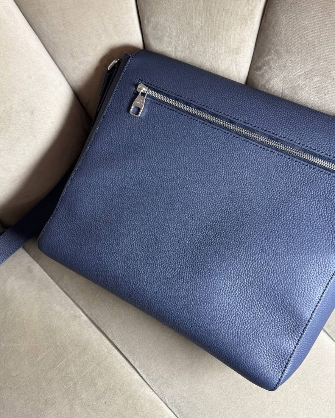 Сумка Louis Vuitton Aerogram