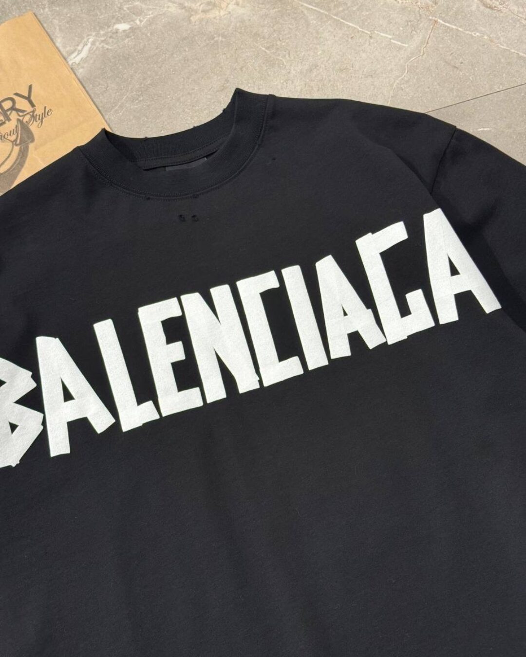 Футболка Balenciaga