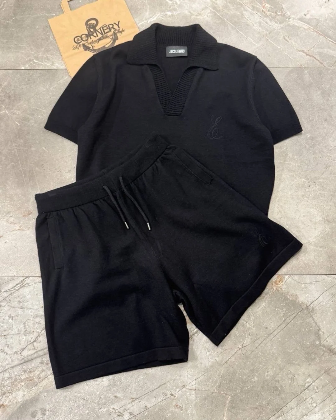 Летний костюм Jacquemus