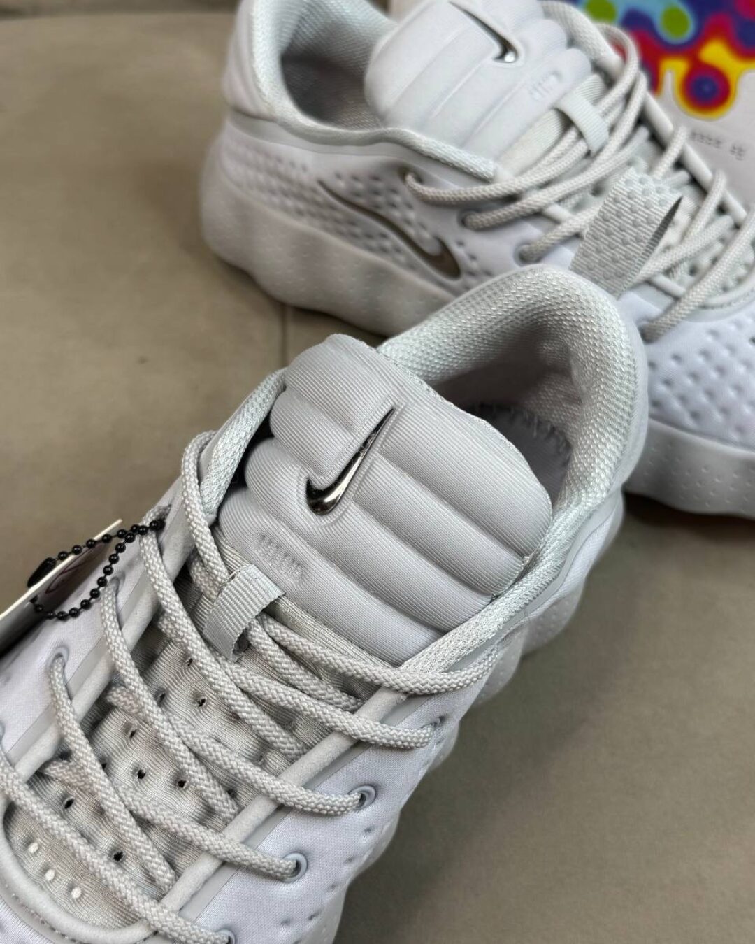 Кроссовки Nike Mind 002