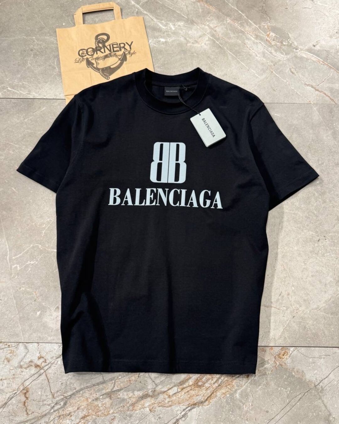 Футболка Balenciaga