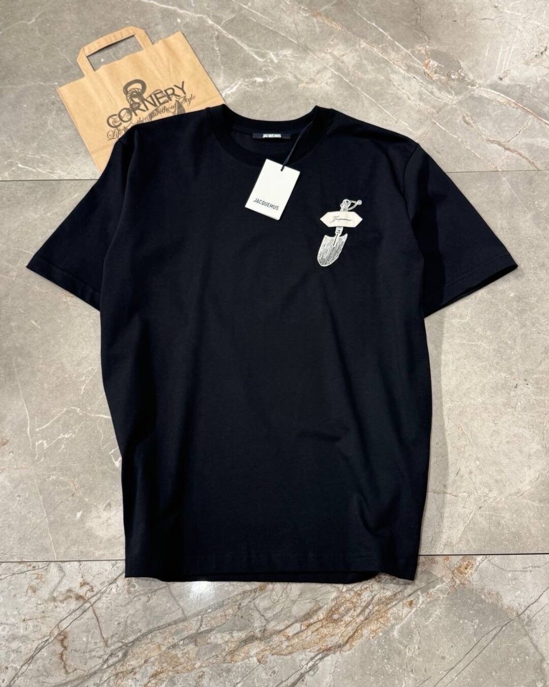 Футболка Jacquemus