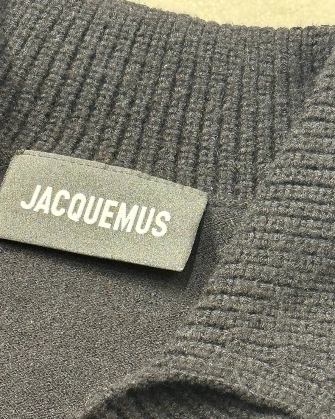 Летний костюм Jacquemus — фото 7
