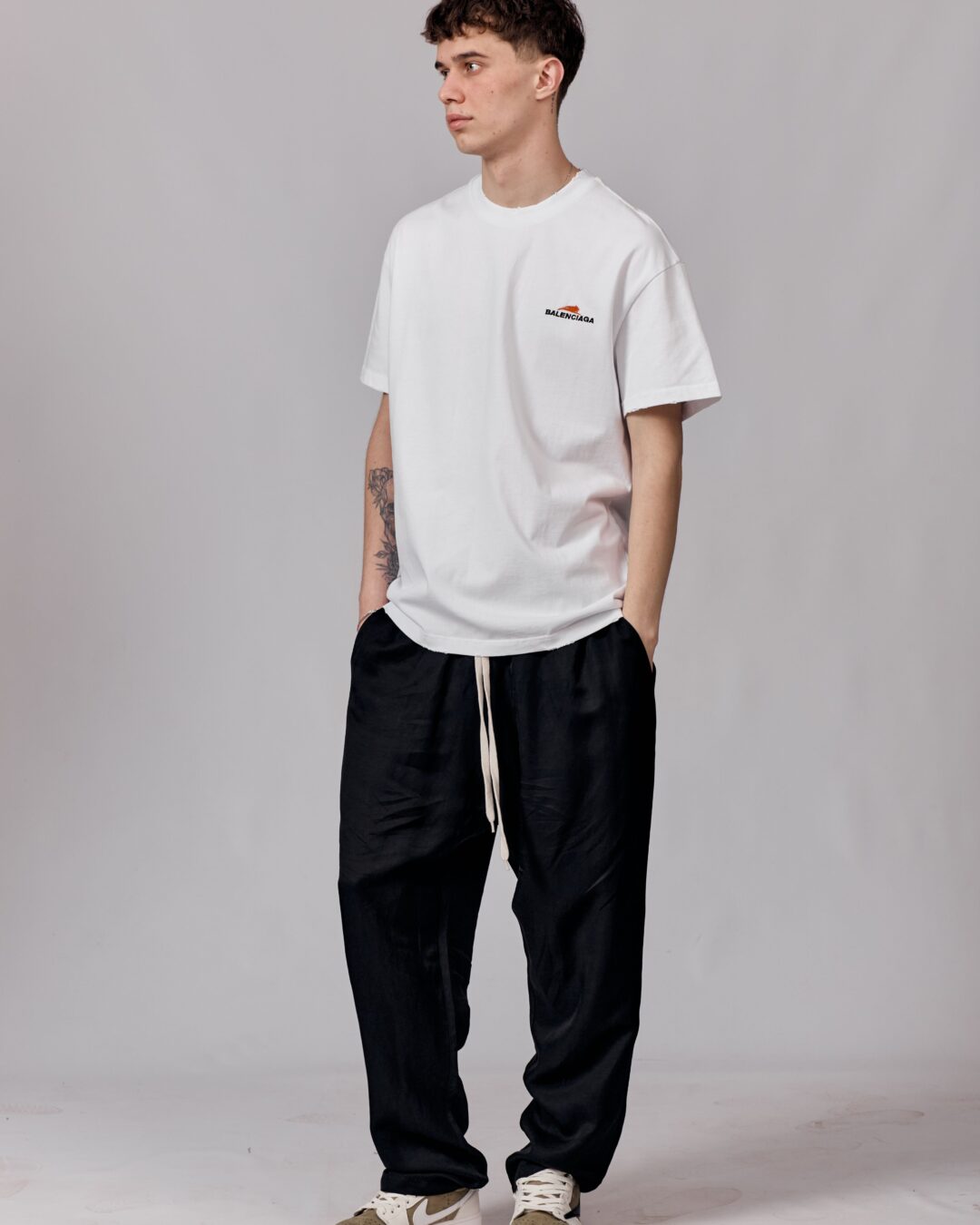Футболка Balenciaga