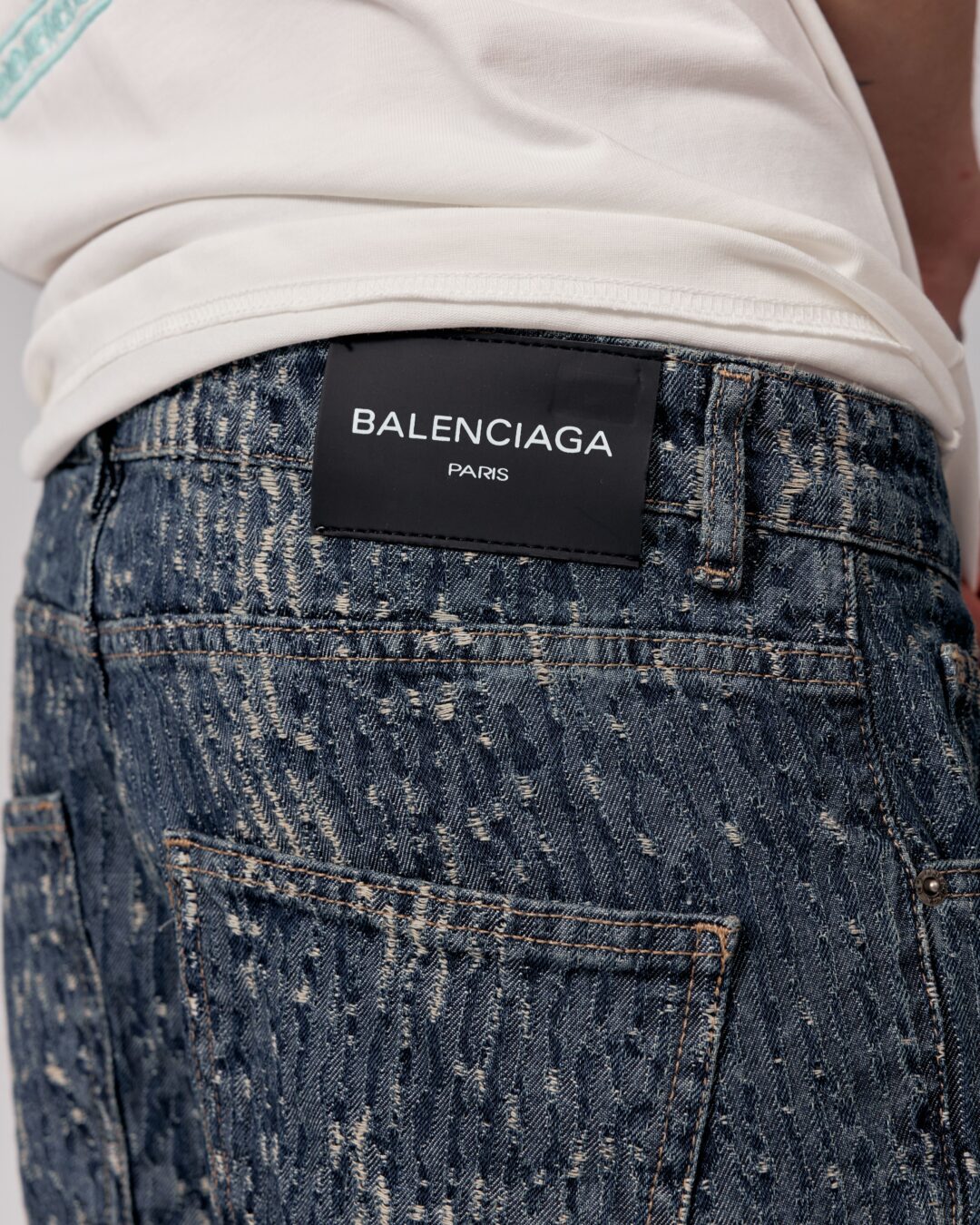 Джинсы Balenciaga