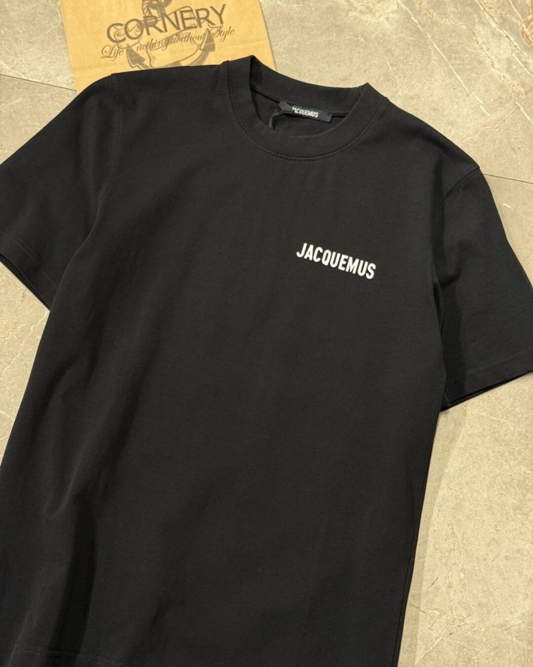 Футболка Jacquemus