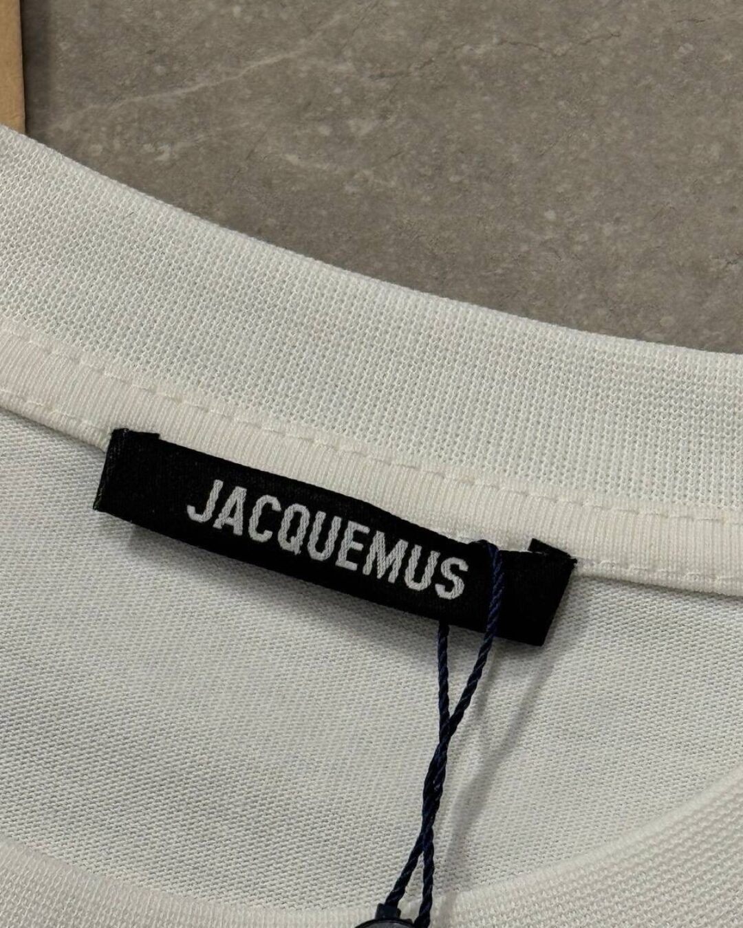 Футболка Jacquemus