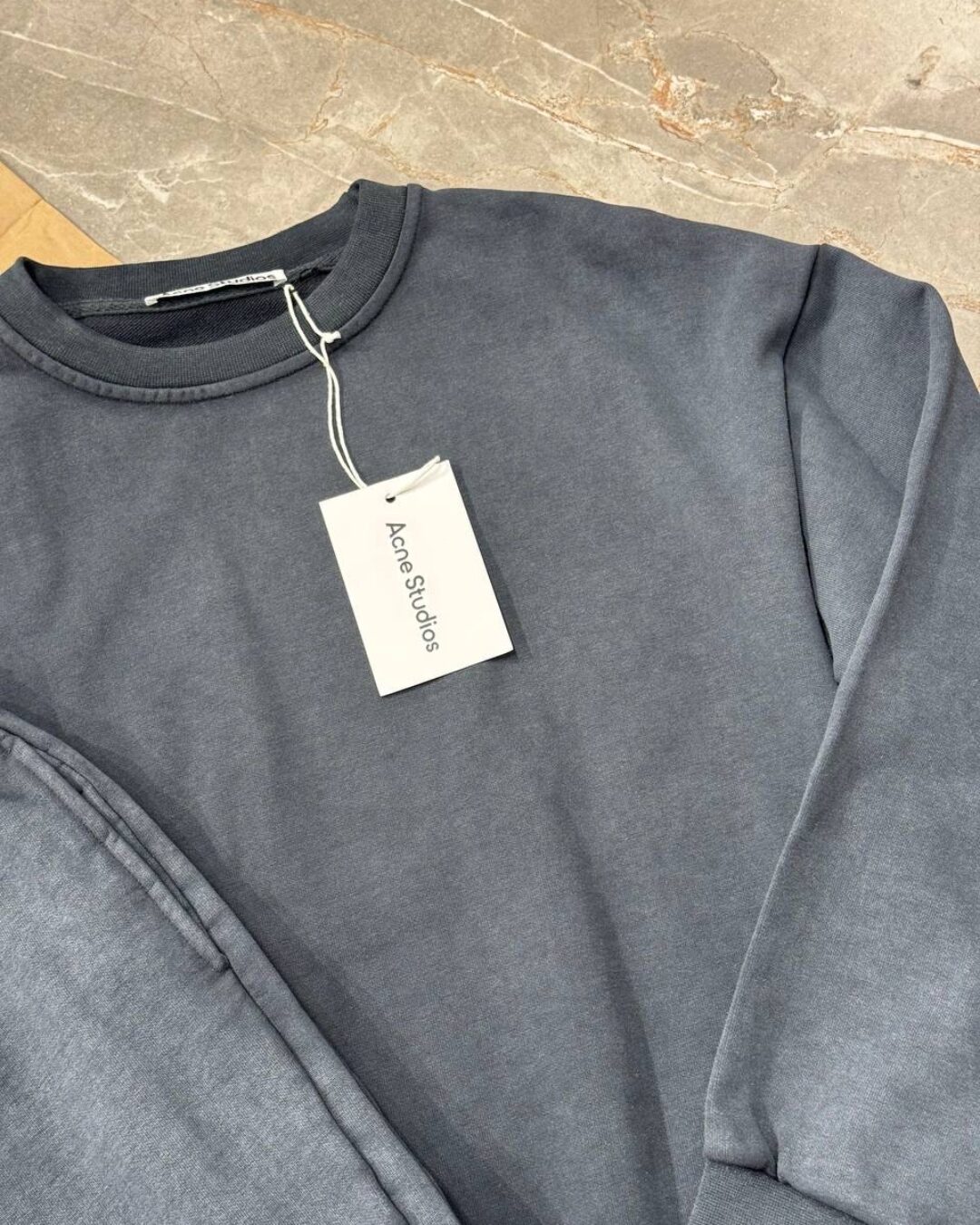 Костюм Acne