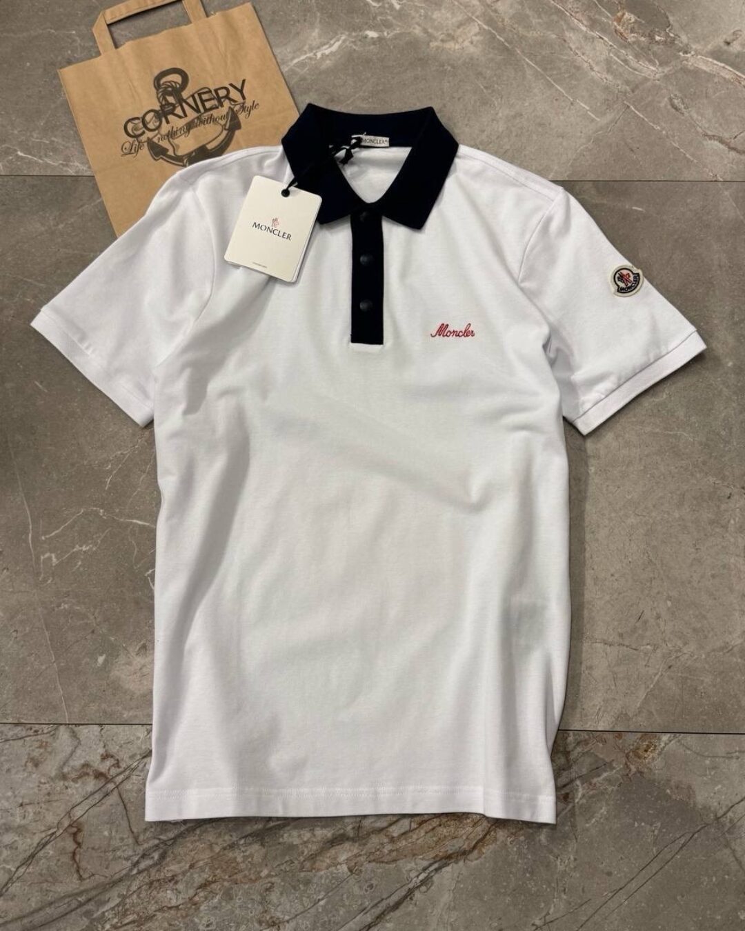 Поло Moncler