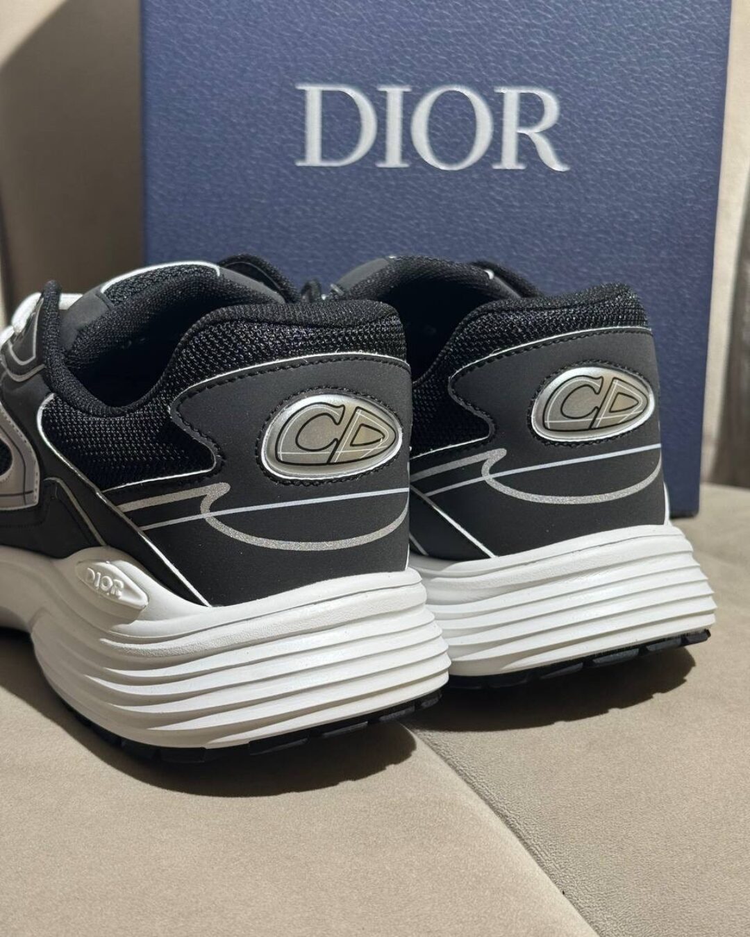 Кроссовки Dior