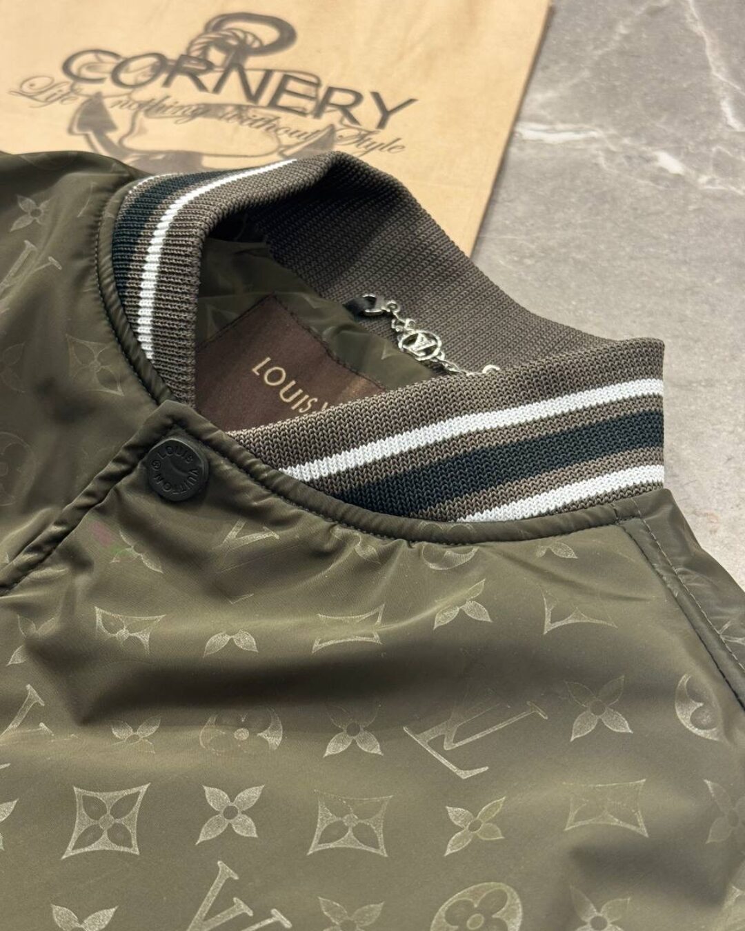 Бомбер Louis Vuitton