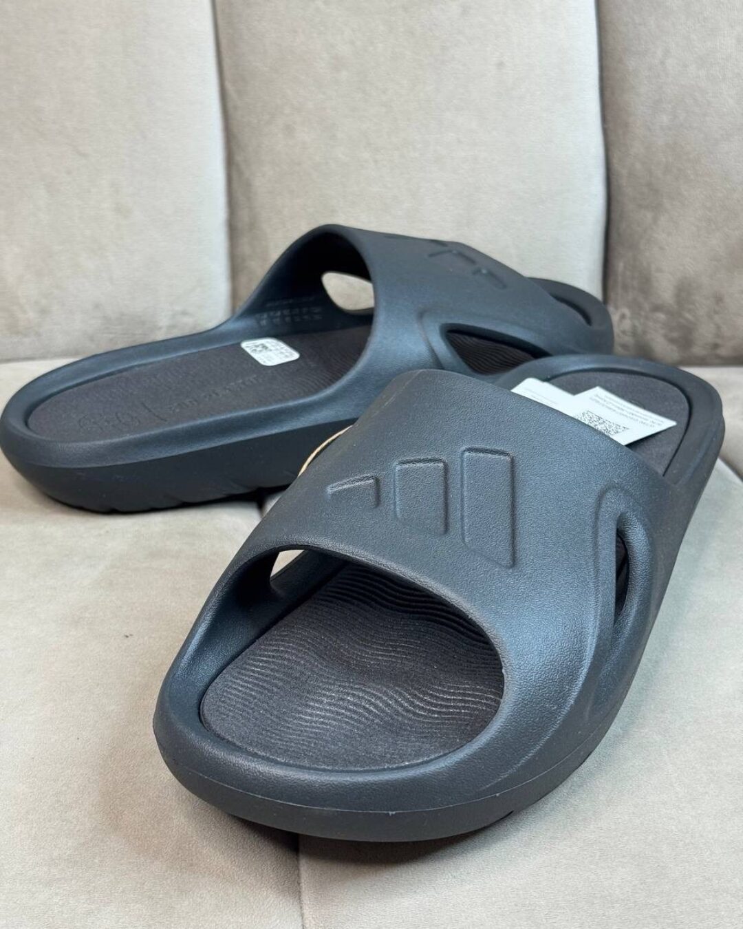 Тапки Adidas