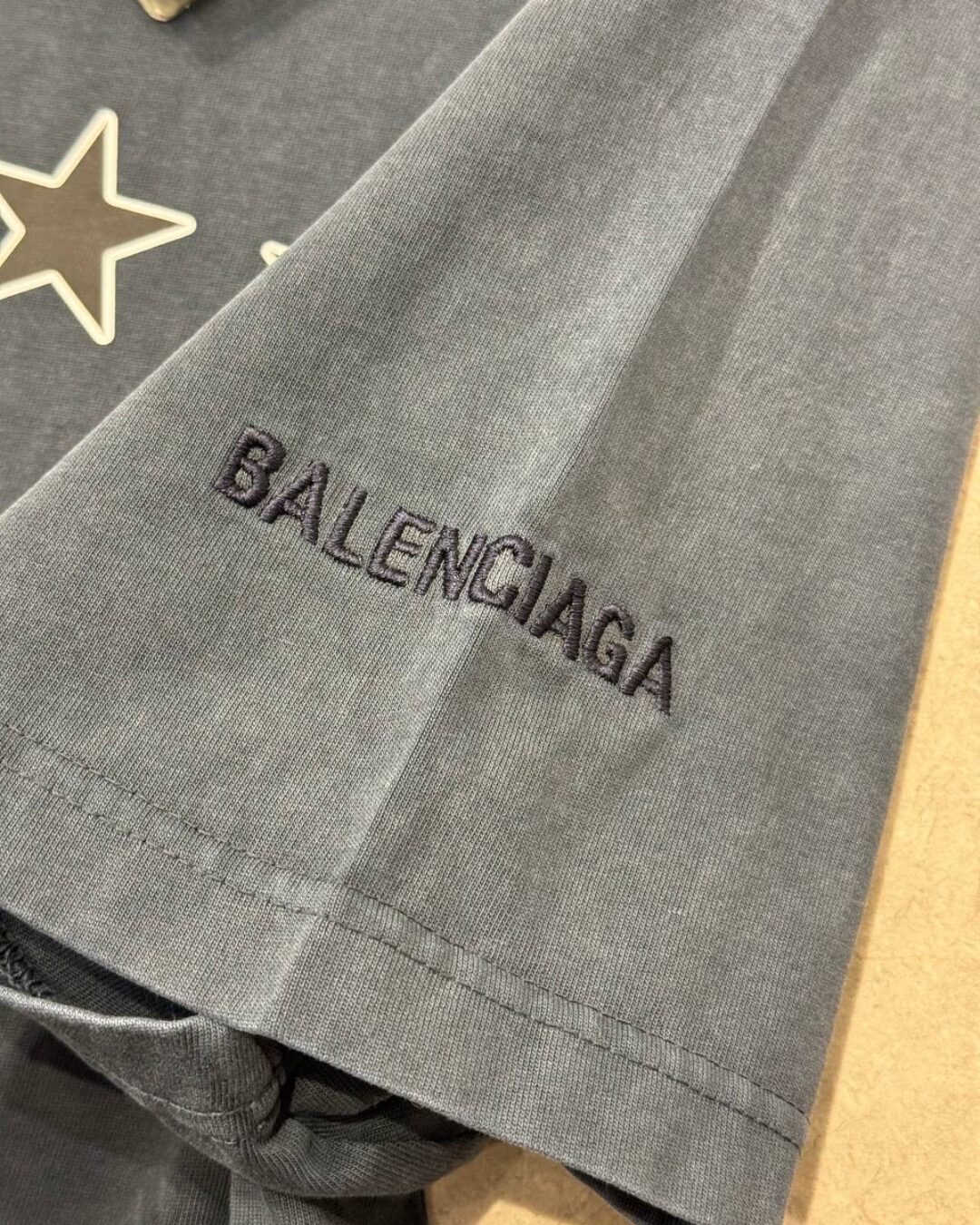 Футболка Balenciaga