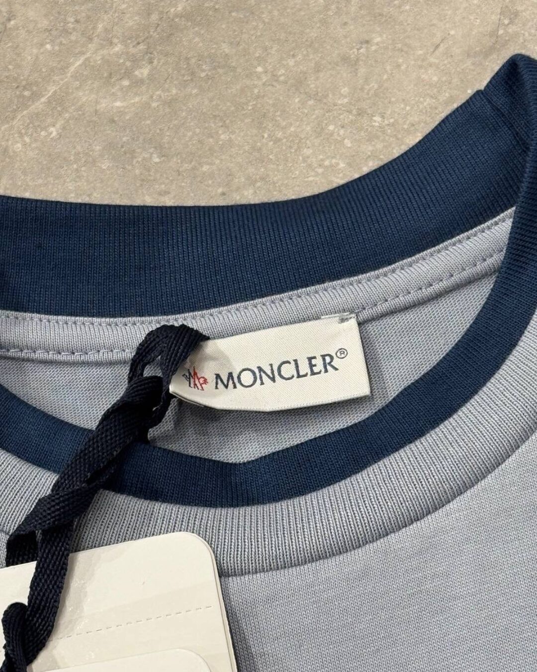 Футболка Moncler