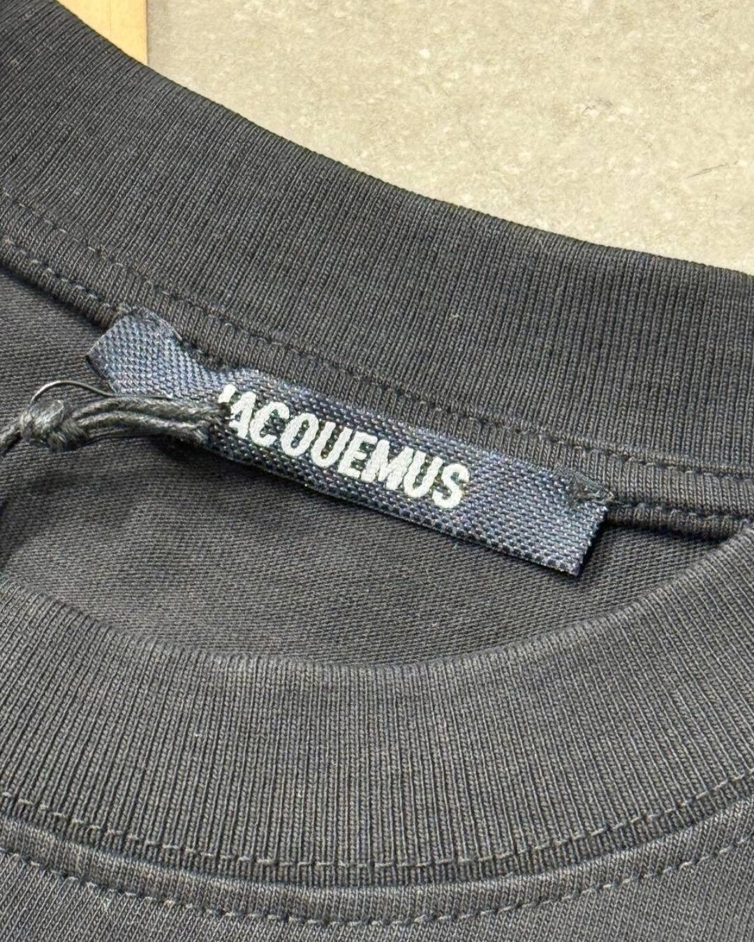 Футболка Jacquemus