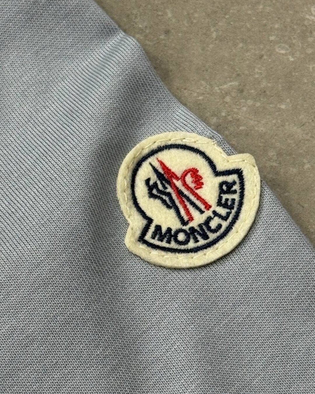 Футболка Moncler