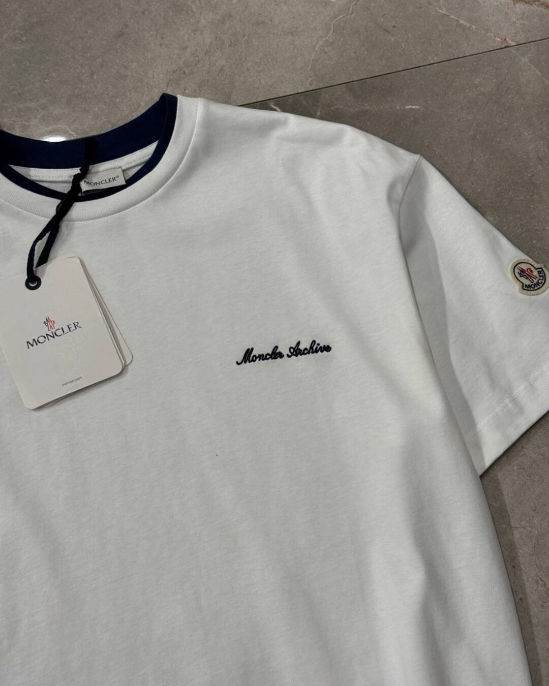 Футболка Moncler